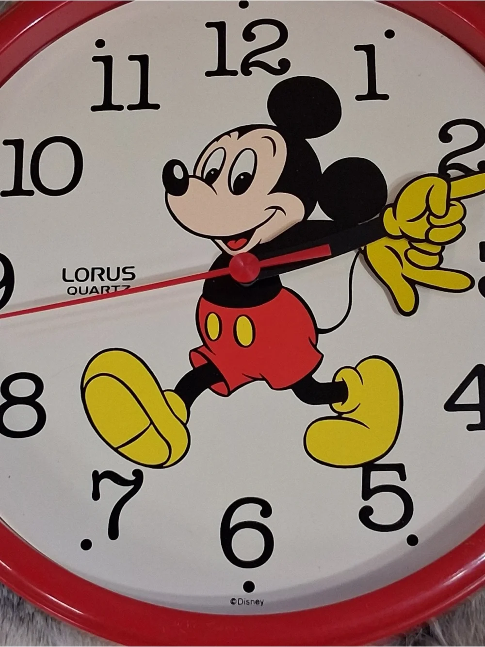 Vintage Disney Mickey Mouse Lorus Quartz Wall Clock Red Retro Character Decor
